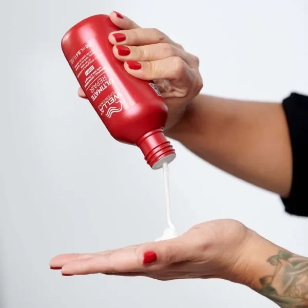 Wella Professionals Ultimate Repair Shampoo 250ml - Imagem 2